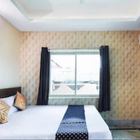 Hotel Royal Galaxy Puri Kültér fotó