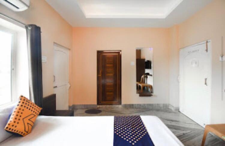 Hotel Royal Galaxy Puri Kültér fotó